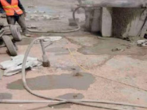 恩阳水泥混凝土路面板底注浆技术 路面脱空注浆整治方案